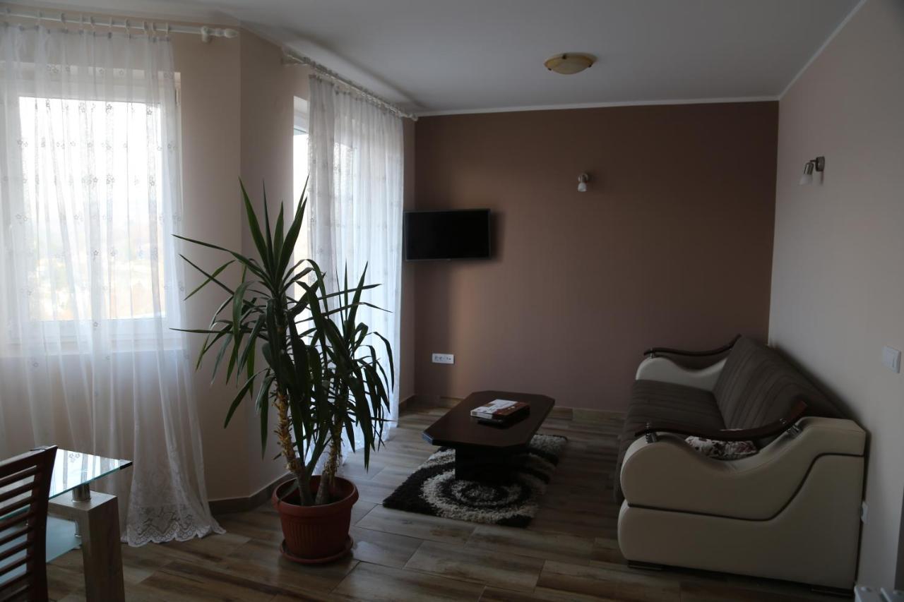 Fruskogorska Idila Apartmani Vrdnik Luaran gambar