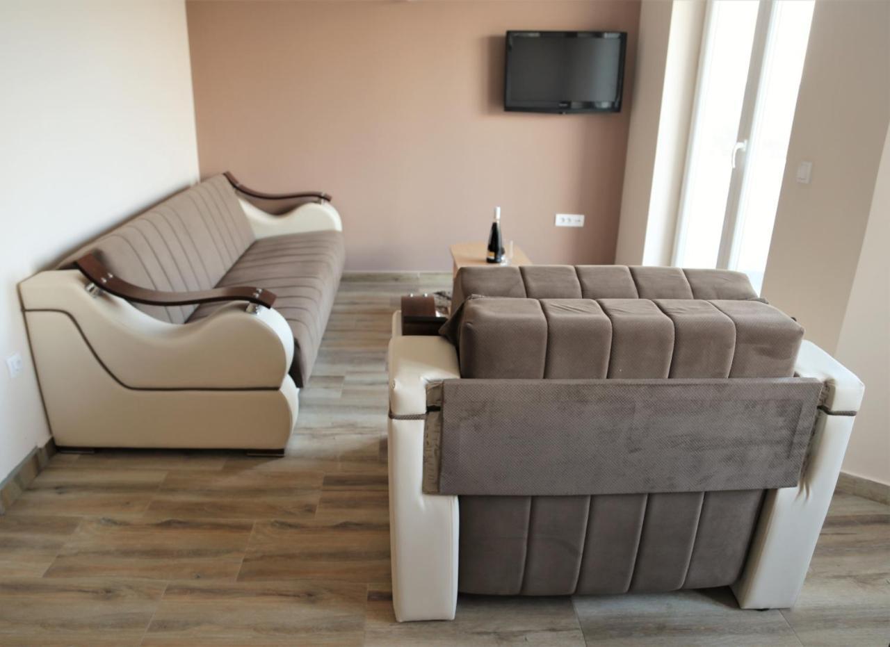 Fruskogorska Idila Apartmani Vrdnik Luaran gambar