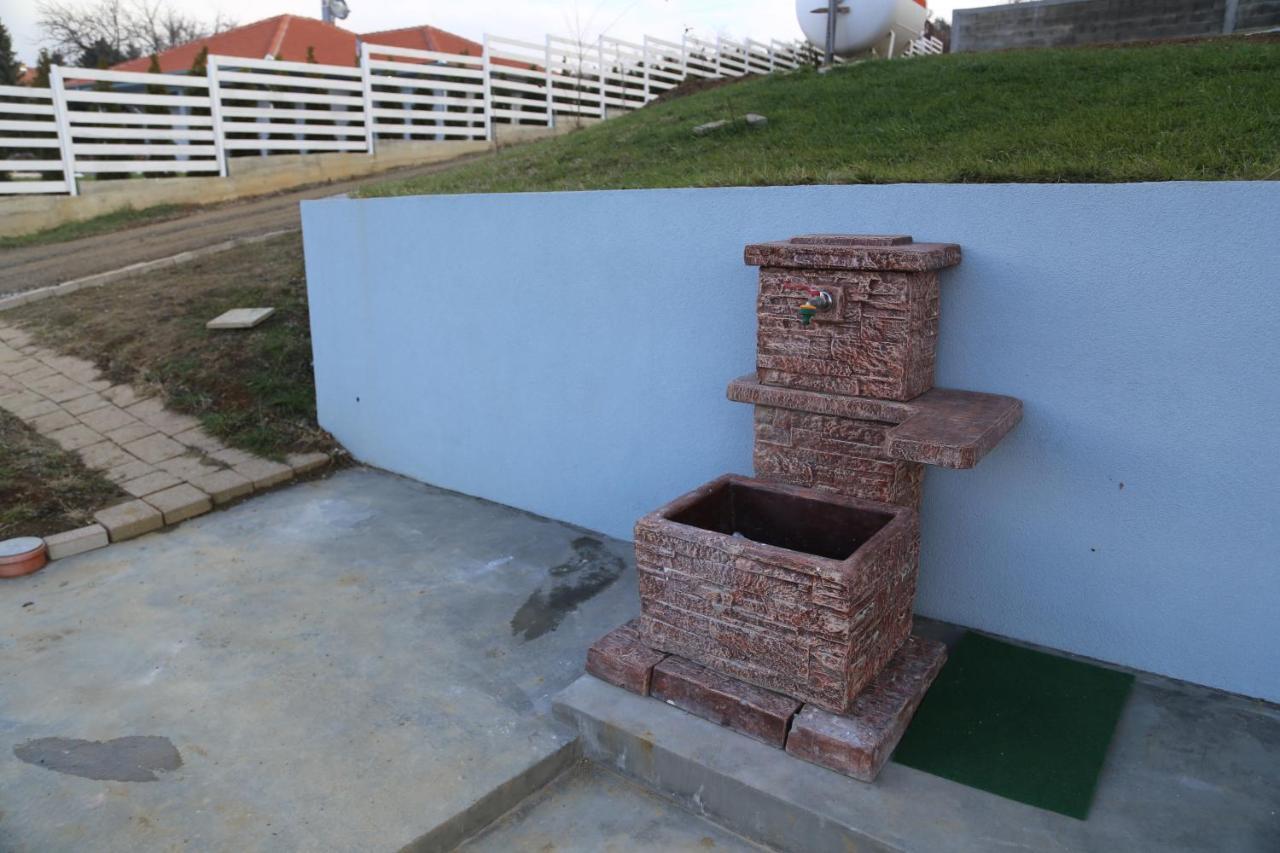 Fruskogorska Idila Apartmani Vrdnik Luaran gambar