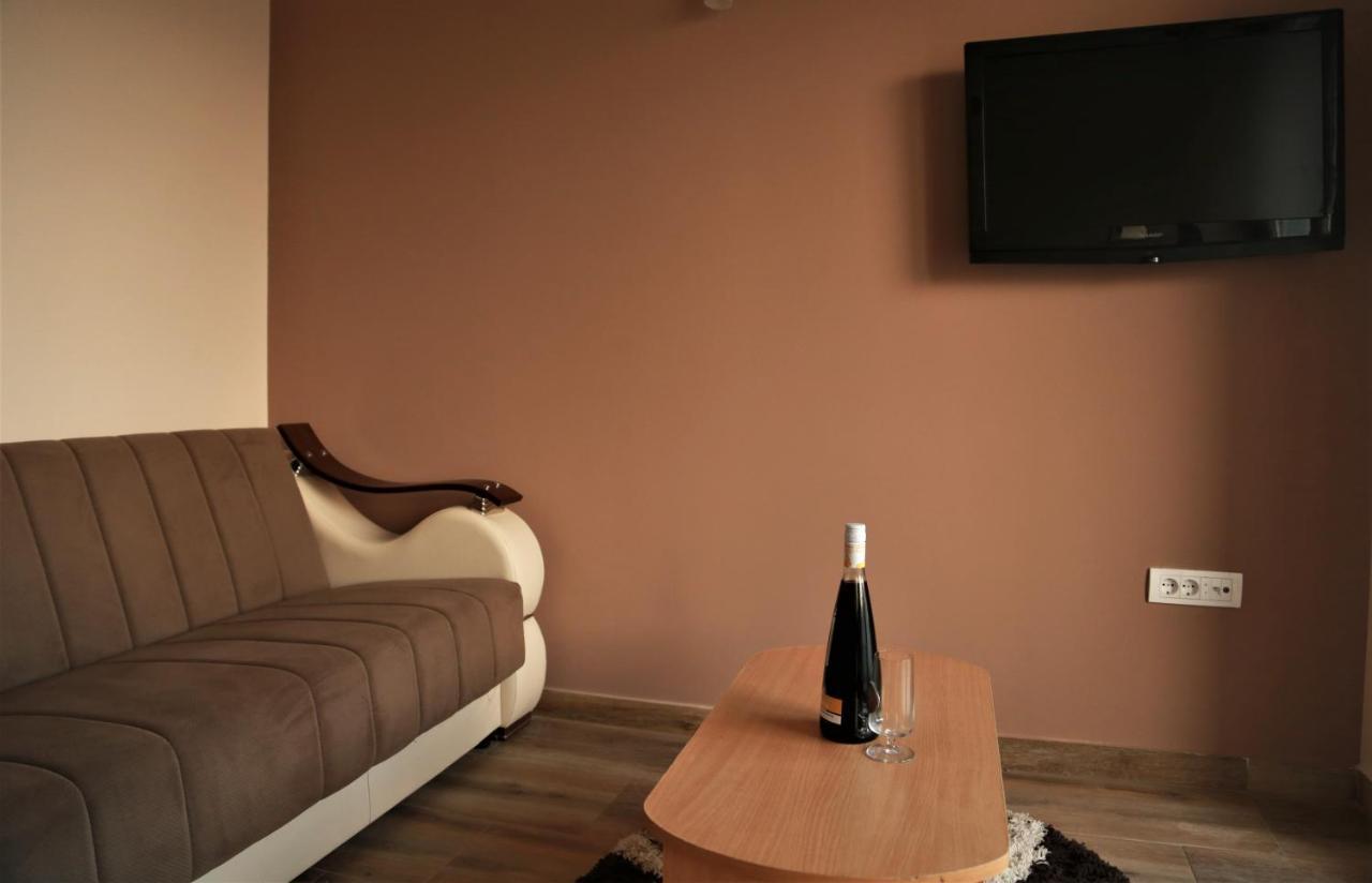 Fruskogorska Idila Apartmani Vrdnik Luaran gambar